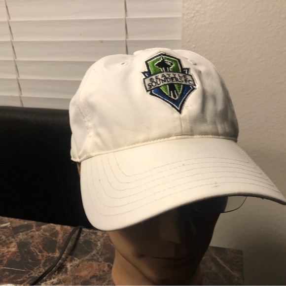 Adidas MLS Seattle Sounders Xbox Men’s White Green Adjustable hats - Picture 4 of 12